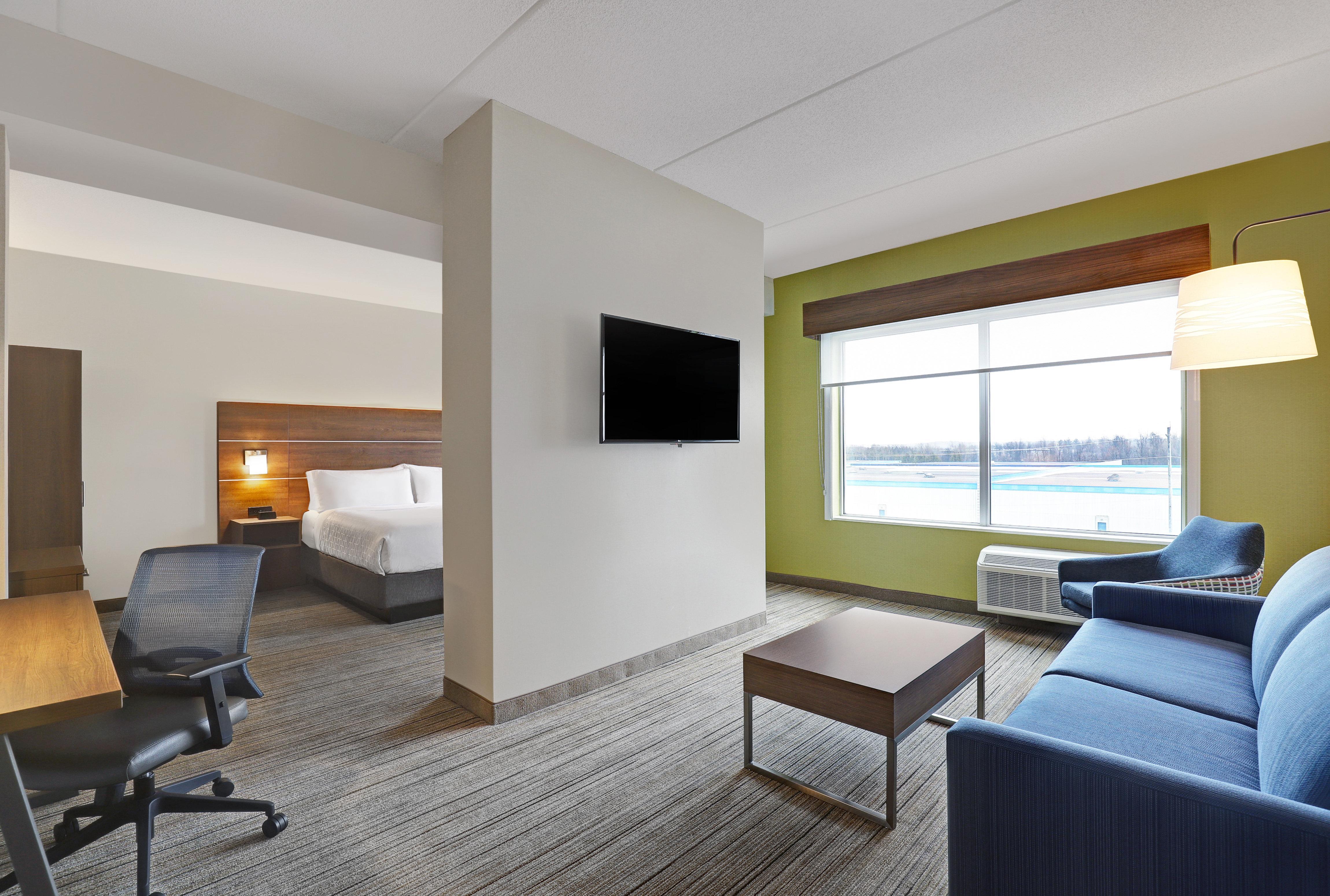 Holiday Inn Express & Suites - ポート・エルジン エクステリア 写真